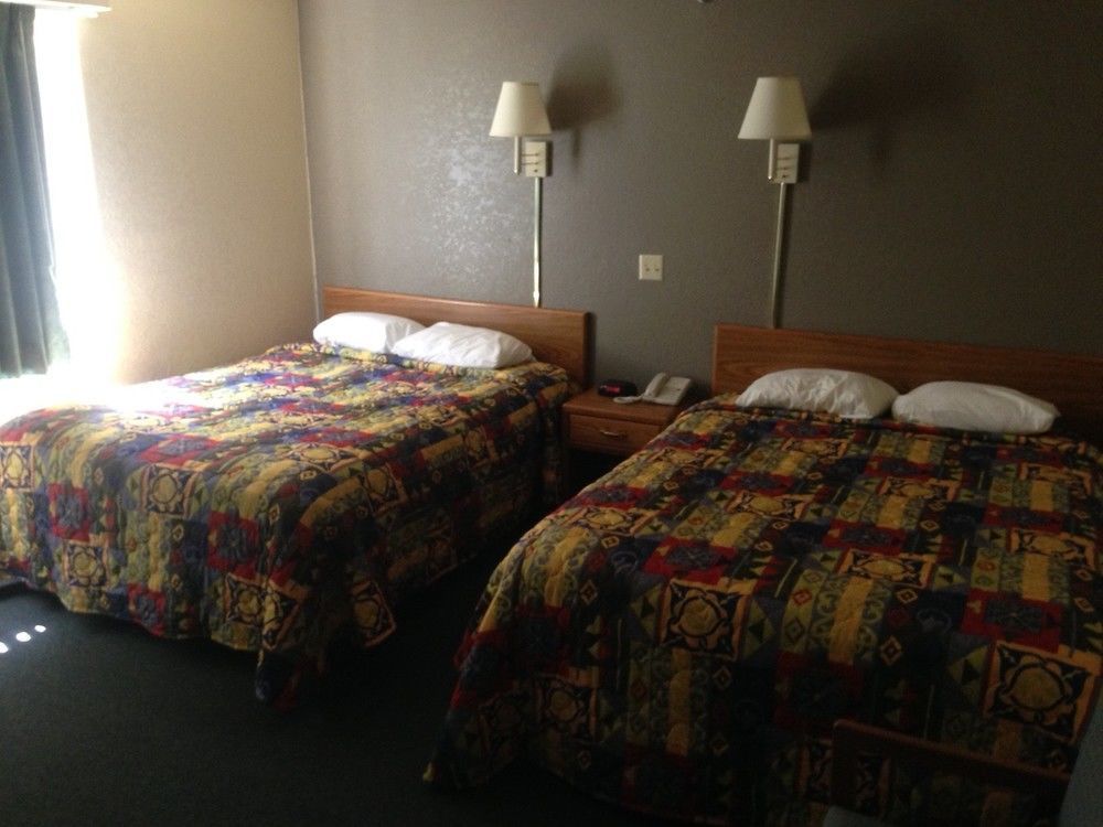 The Thunder Cove Hotel Дедууд Екстериор снимка